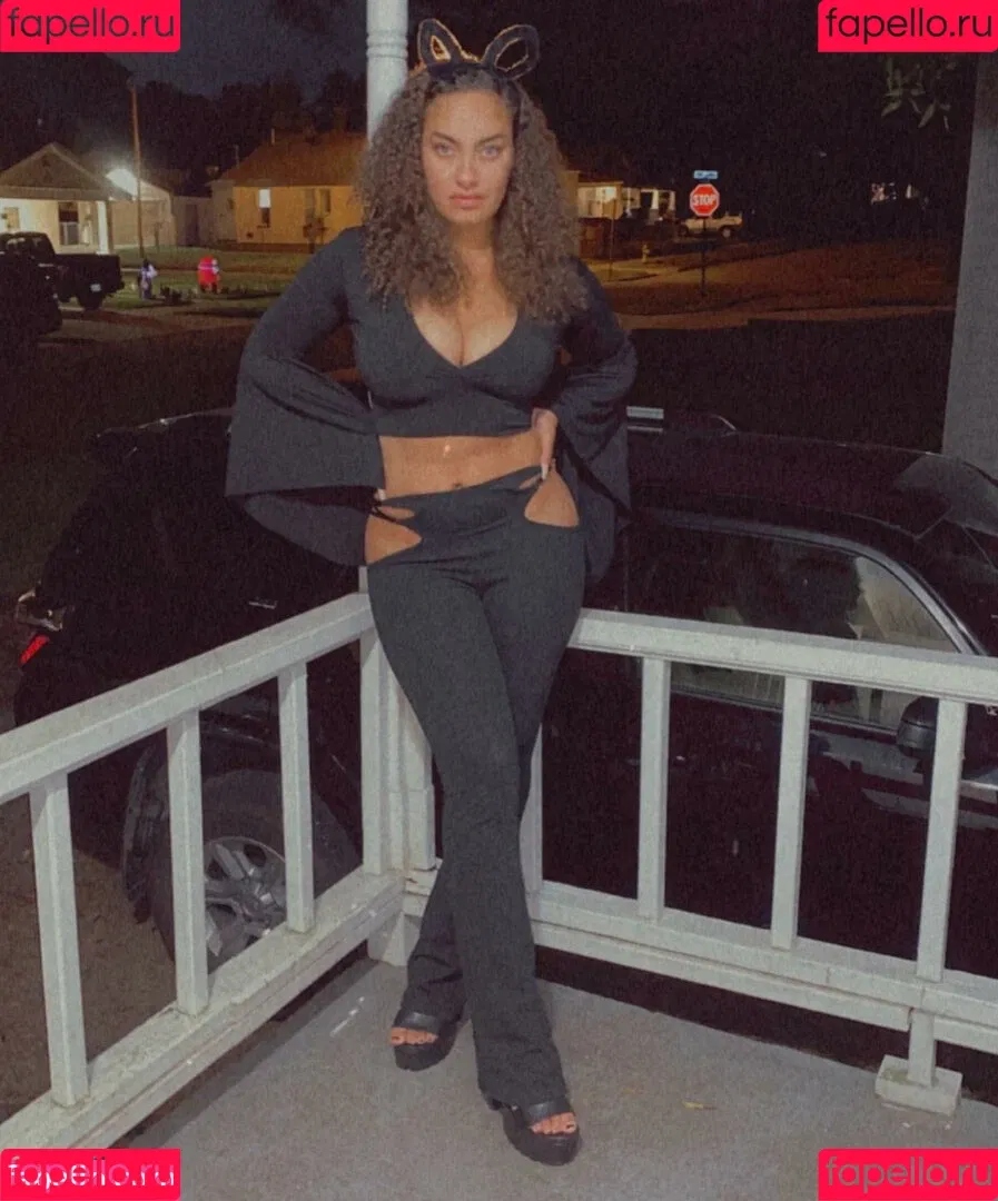 Kennedy Norwood Onlyfans Photo Gallery 