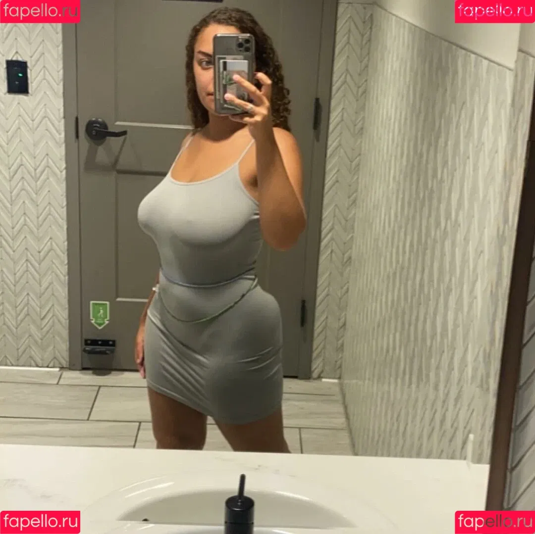 Kennedy Norwood Onlyfans Photo Gallery 