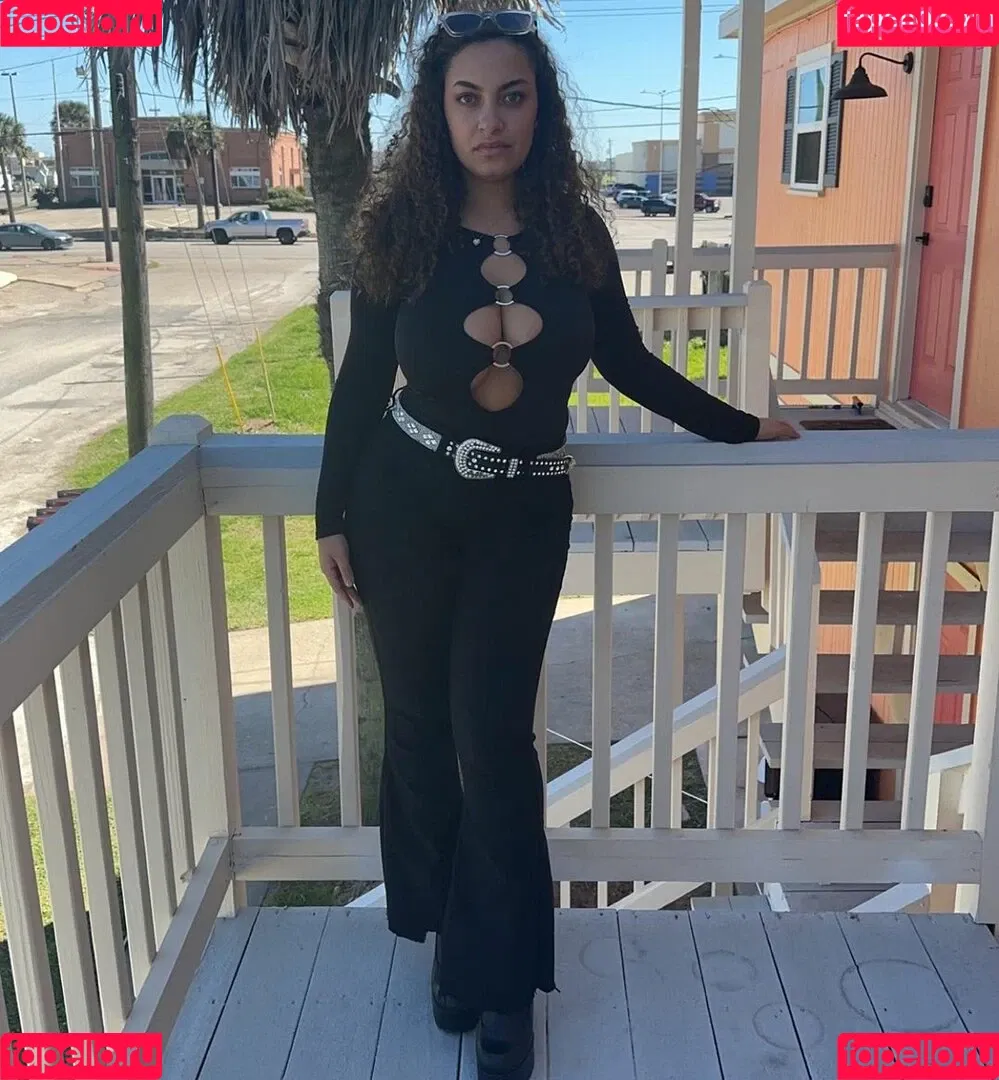 Kennedy Norwood Onlyfans Photo Gallery 