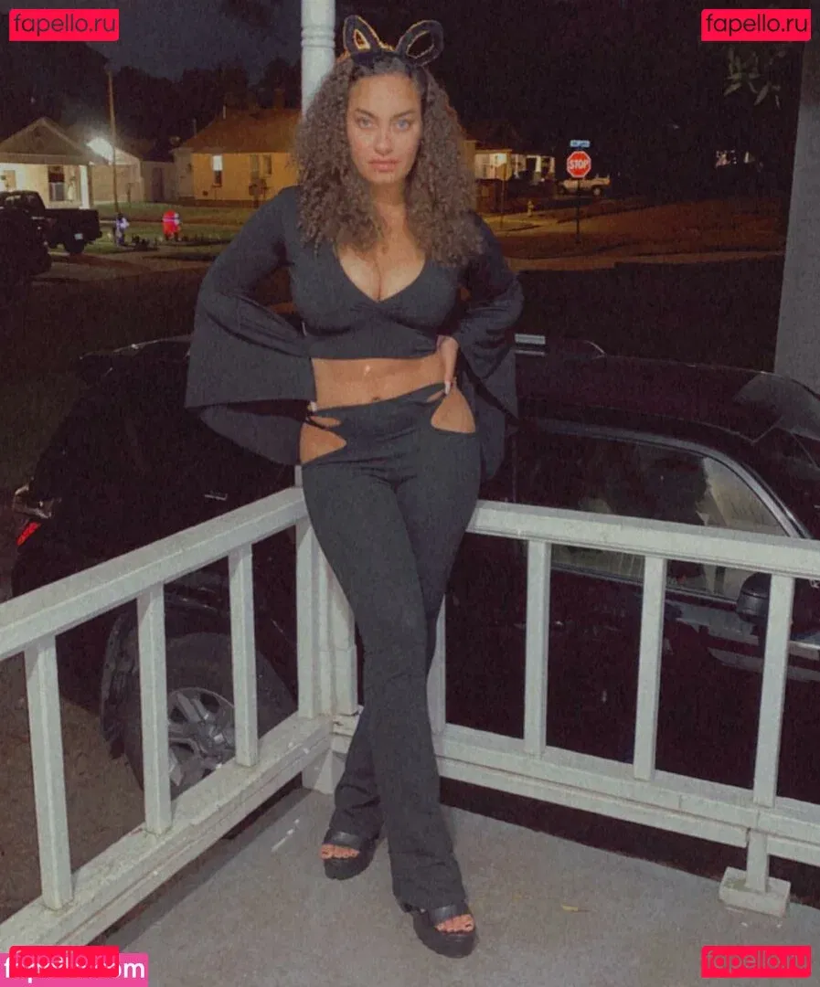 Kennedy Norwood Onlyfans Photo Gallery 