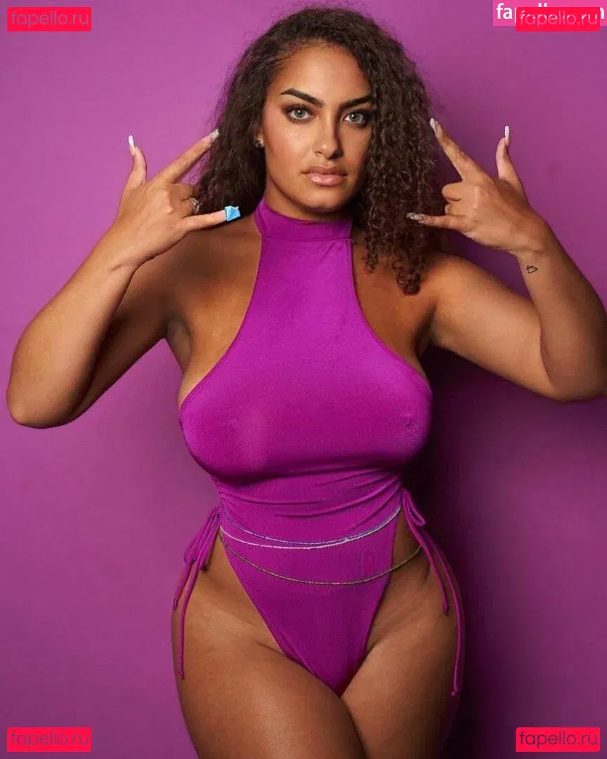 Kennedy Norwood Onlyfans Photo Gallery 