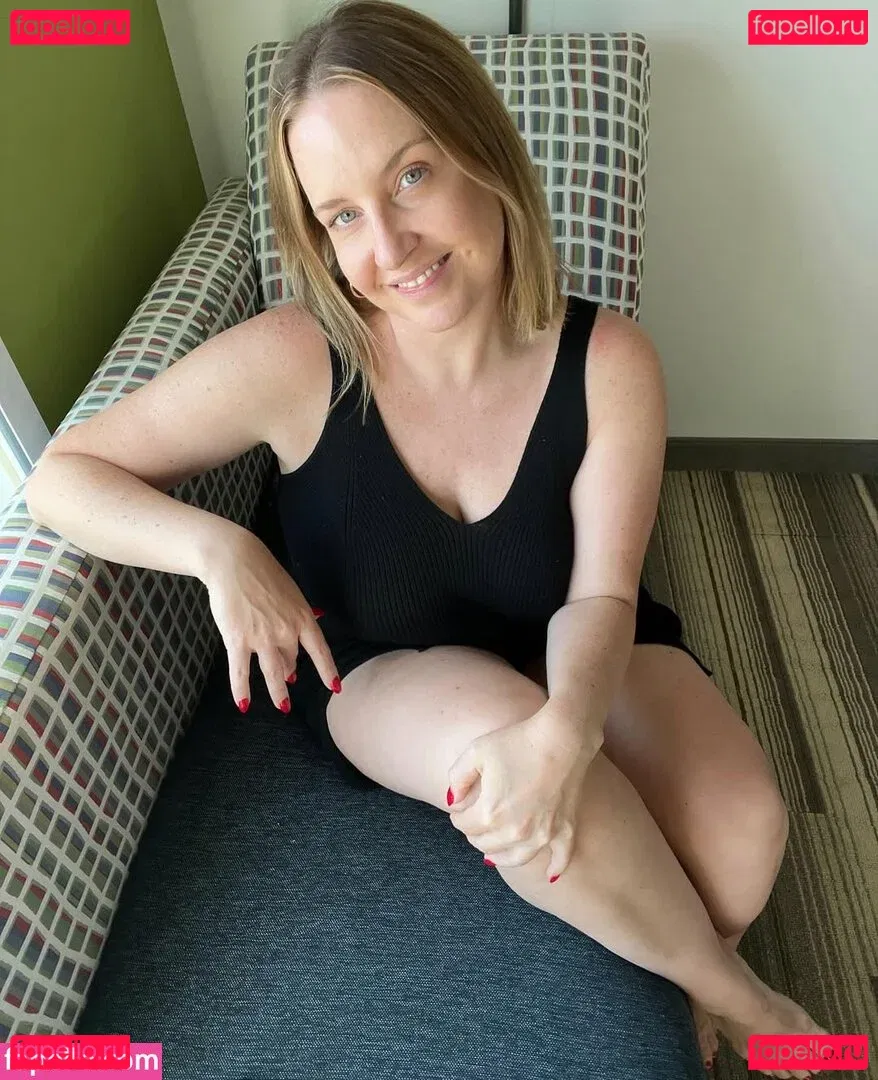 Avril Showers Onlyfans Photo Gallery 