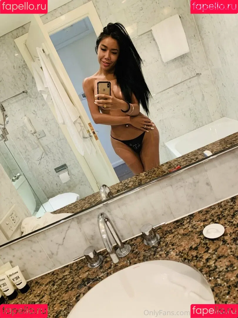 ladyboyxmos Onlyfans Photo Gallery 