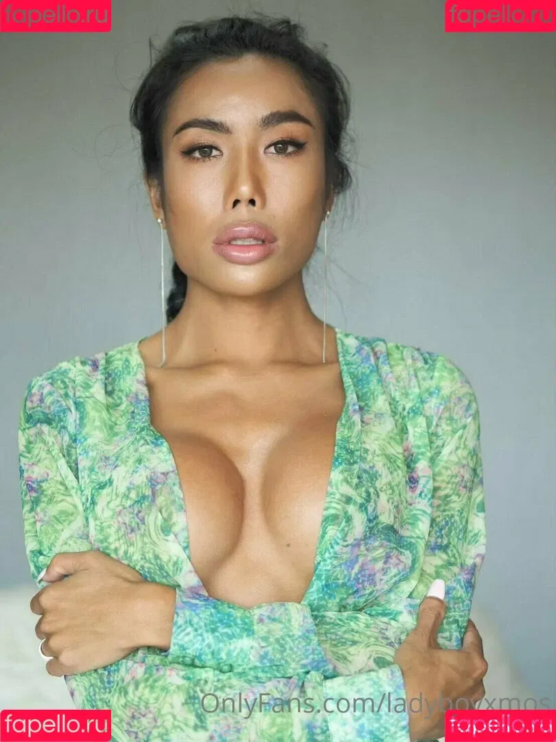 ladyboyxmos Onlyfans Photo Gallery 