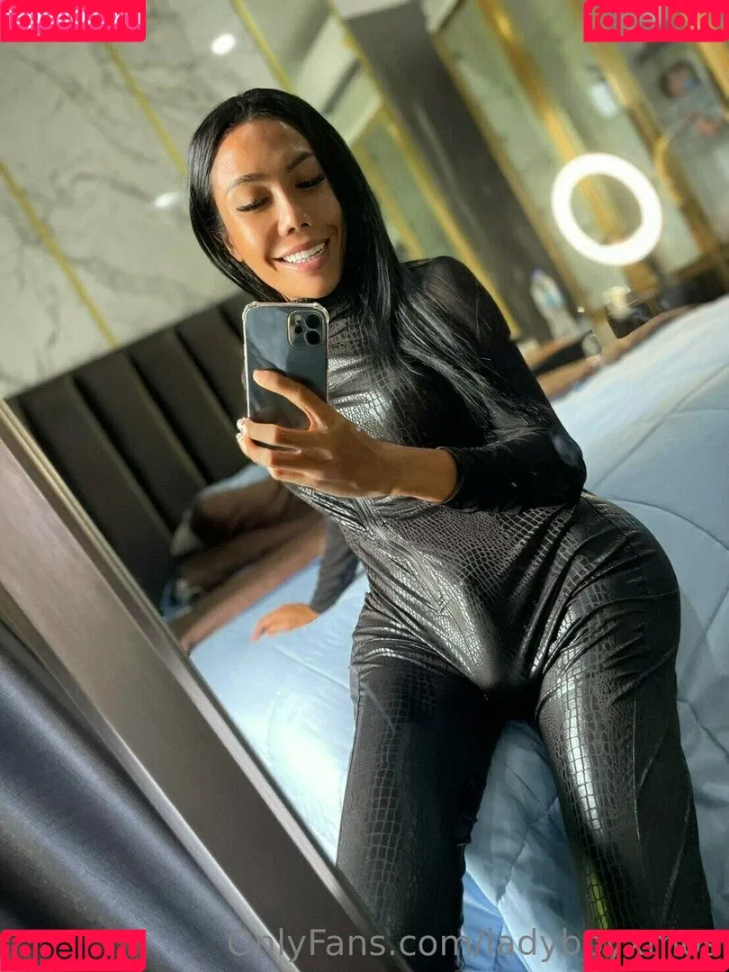 ladyboyxmos Onlyfans Photo Gallery 