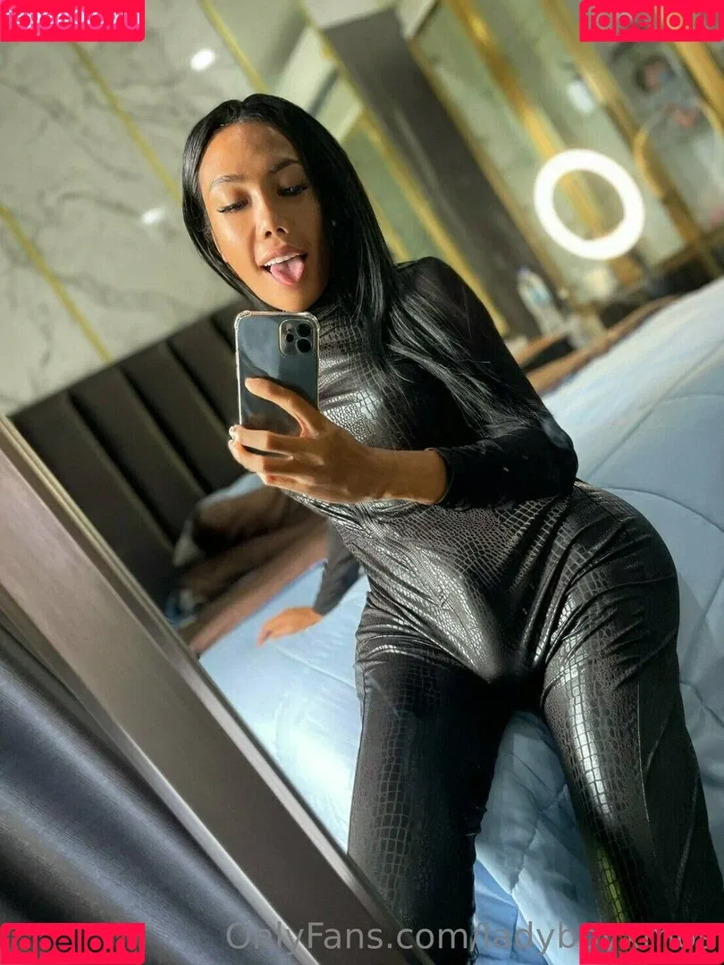 ladyboyxmos Onlyfans Photo Gallery 