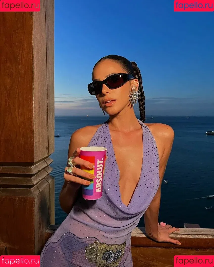 Bruna Marquezine Onlyfans Photo Gallery 