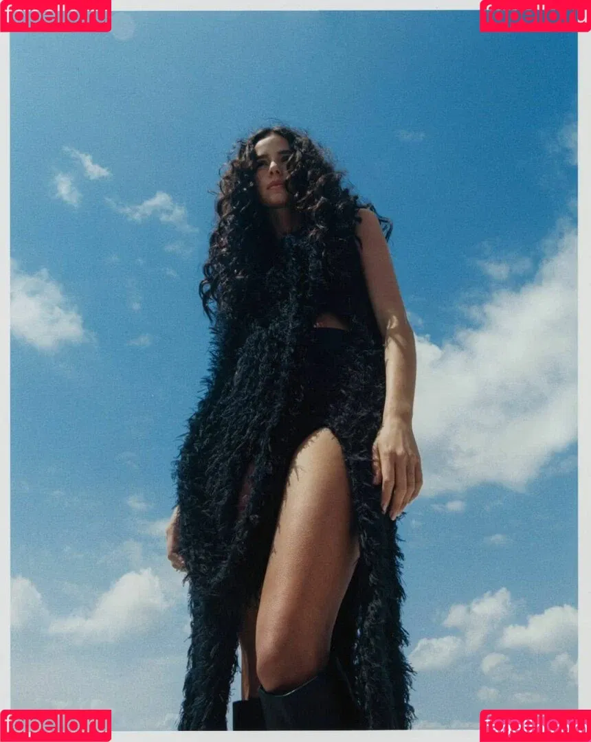 Bruna Marquezine Onlyfans Photo Gallery 