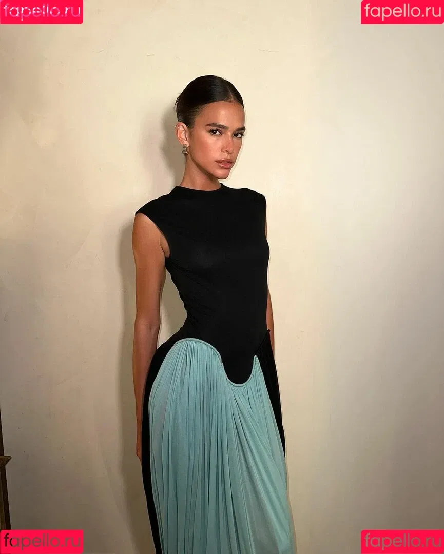Bruna Marquezine Onlyfans Photo Gallery 