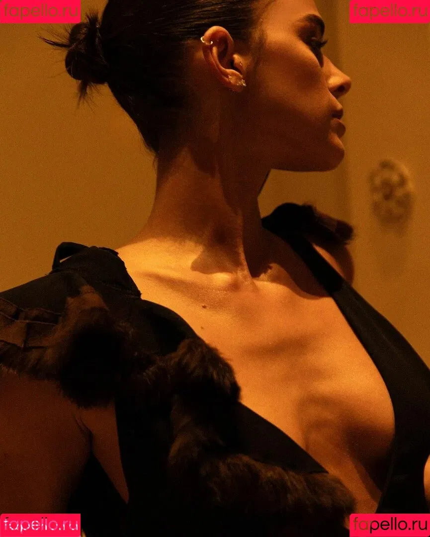 Bruna Marquezine Onlyfans Photo Gallery 