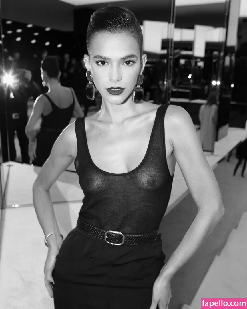 Bruna Marquezine Onlyfans Photo Gallery 