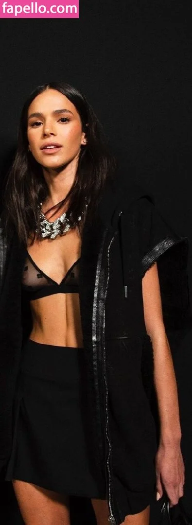 Bruna Marquezine Onlyfans Photo Gallery 