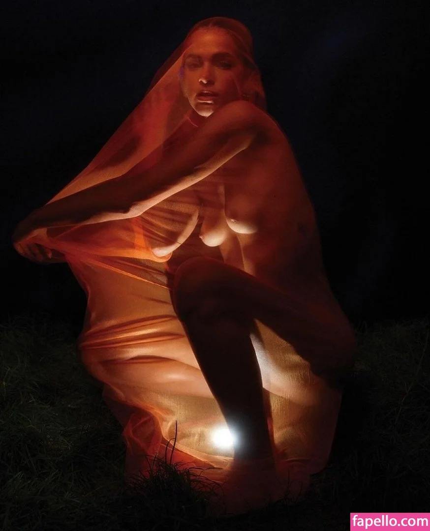 Bruna Marquezine Onlyfans Photo Gallery 