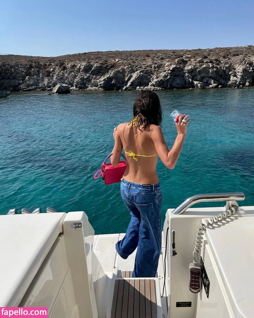 Bruna Marquezine Onlyfans Photo Gallery 