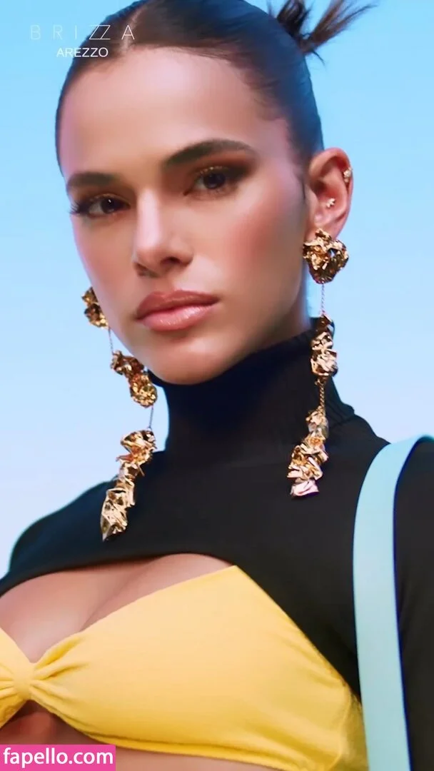 Bruna Marquezine Onlyfans Photo Gallery 