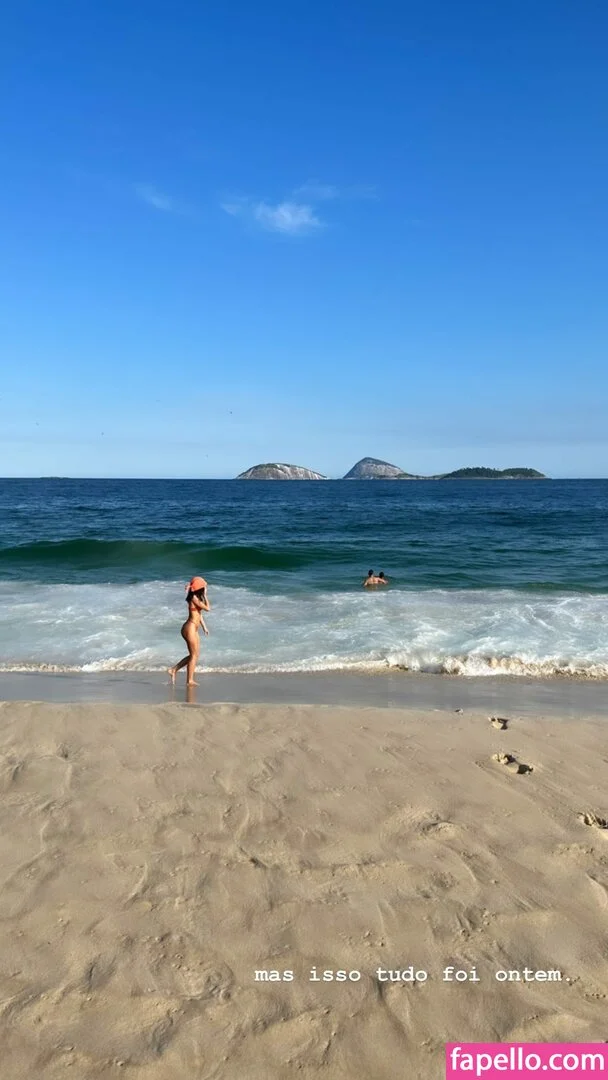 Bruna Marquezine Onlyfans Photo Gallery 