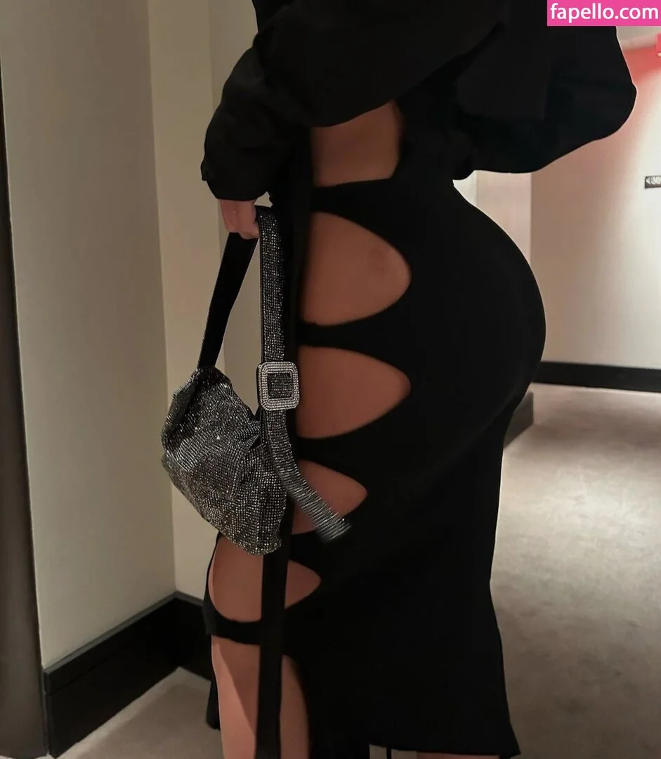 Bruna Marquezine Onlyfans Photo Gallery 