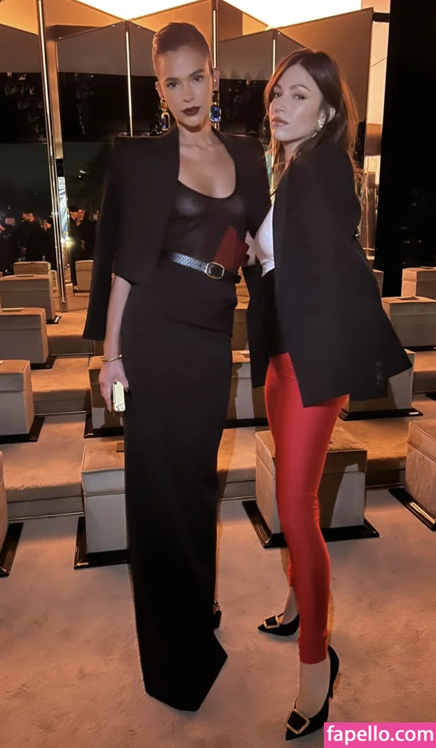 Bruna Marquezine Onlyfans Photo Gallery 