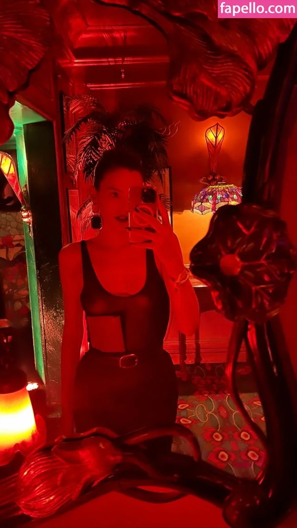 Bruna Marquezine Onlyfans Photo Gallery 