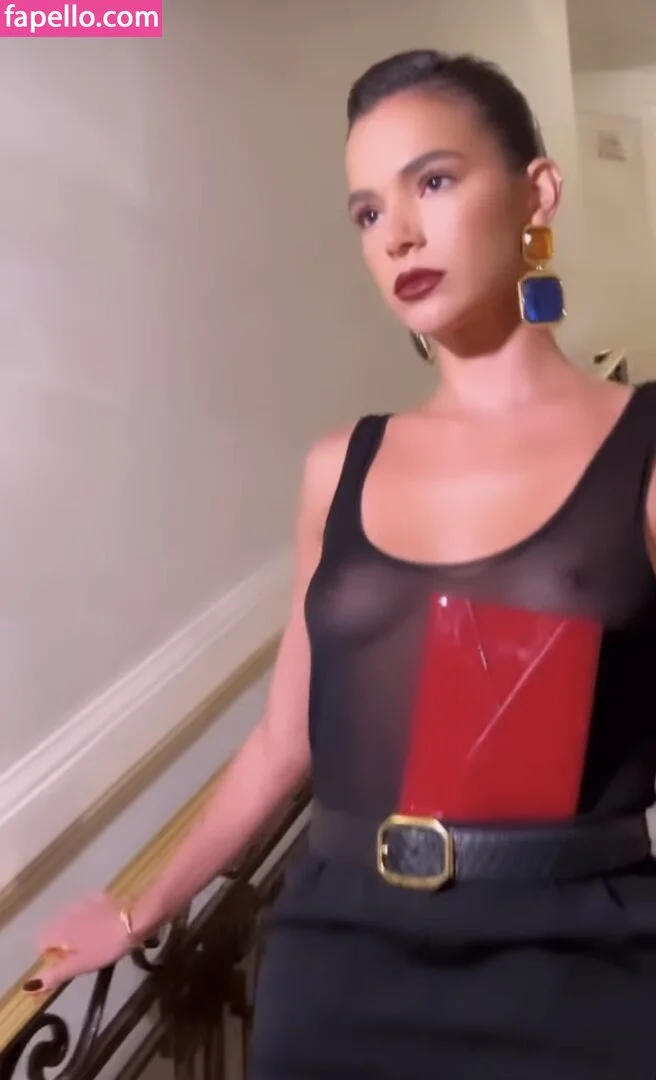 Bruna Marquezine Onlyfans Photo Gallery 