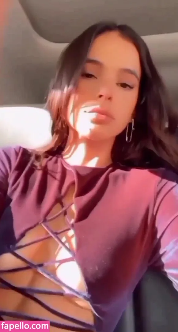 Bruna Marquezine Onlyfans Photo Gallery 