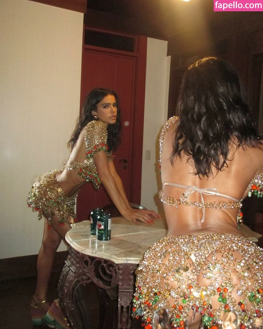 Bruna Marquezine Onlyfans Photo Gallery 