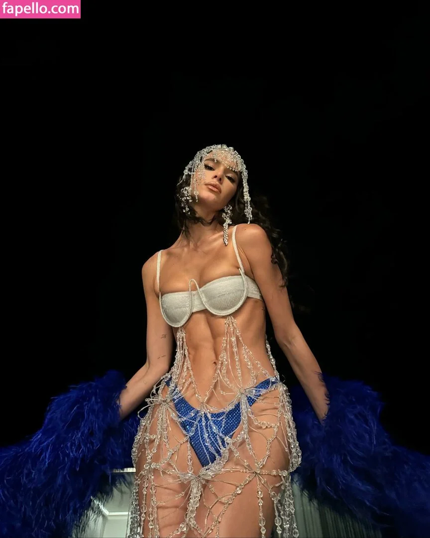 Bruna Marquezine Onlyfans Photo Gallery 