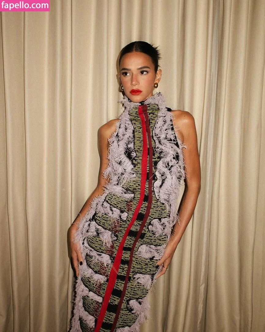 Bruna Marquezine Onlyfans Photo Gallery 