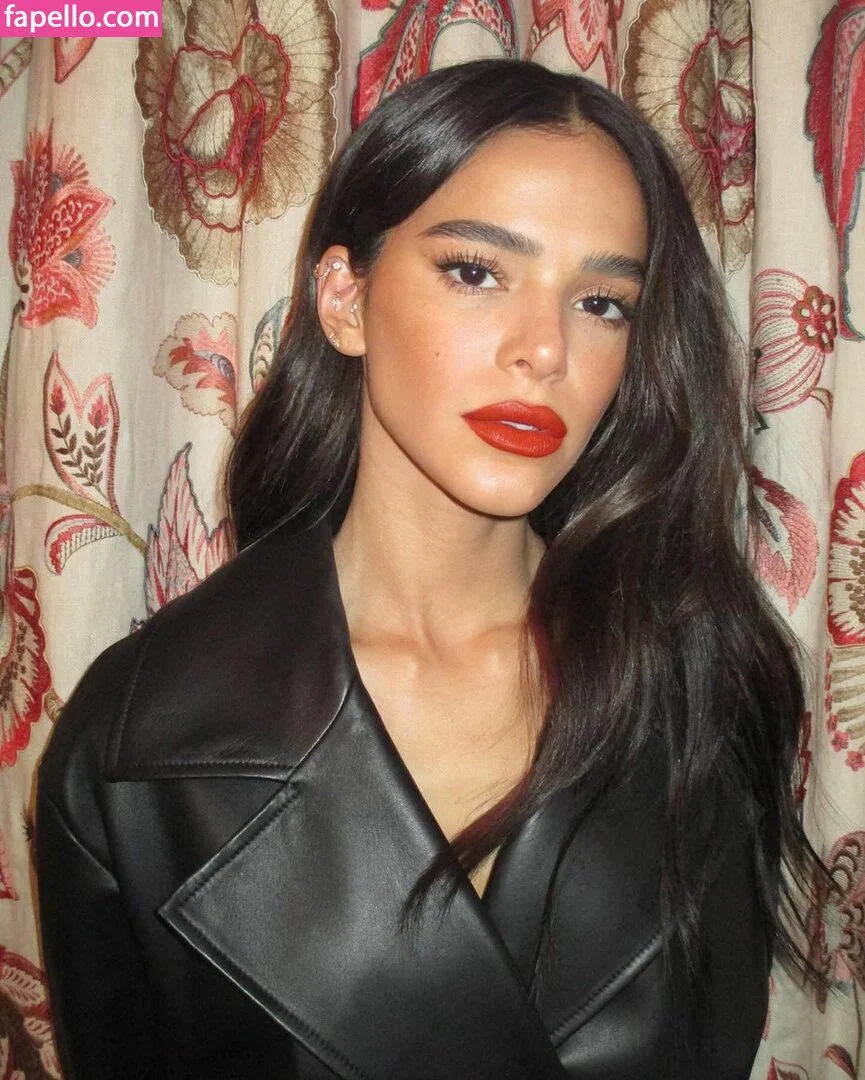 Bruna Marquezine Onlyfans Photo Gallery 