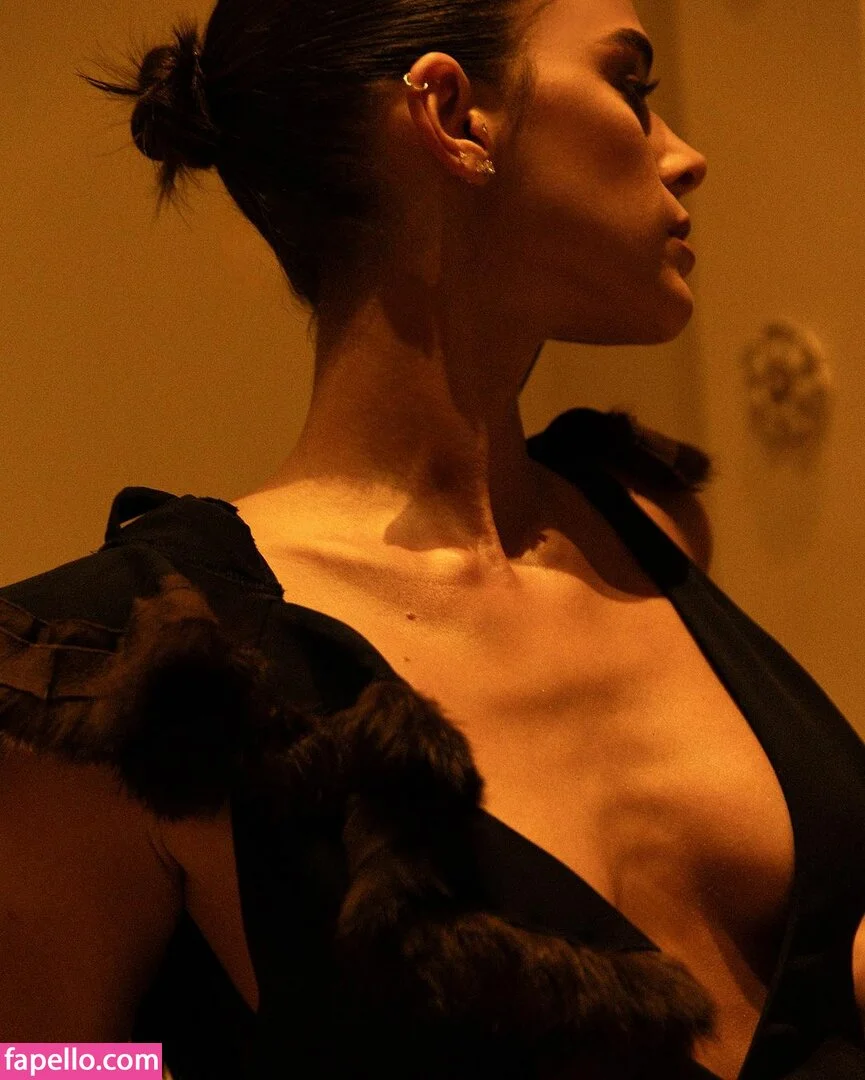 Bruna Marquezine Onlyfans Photo Gallery 