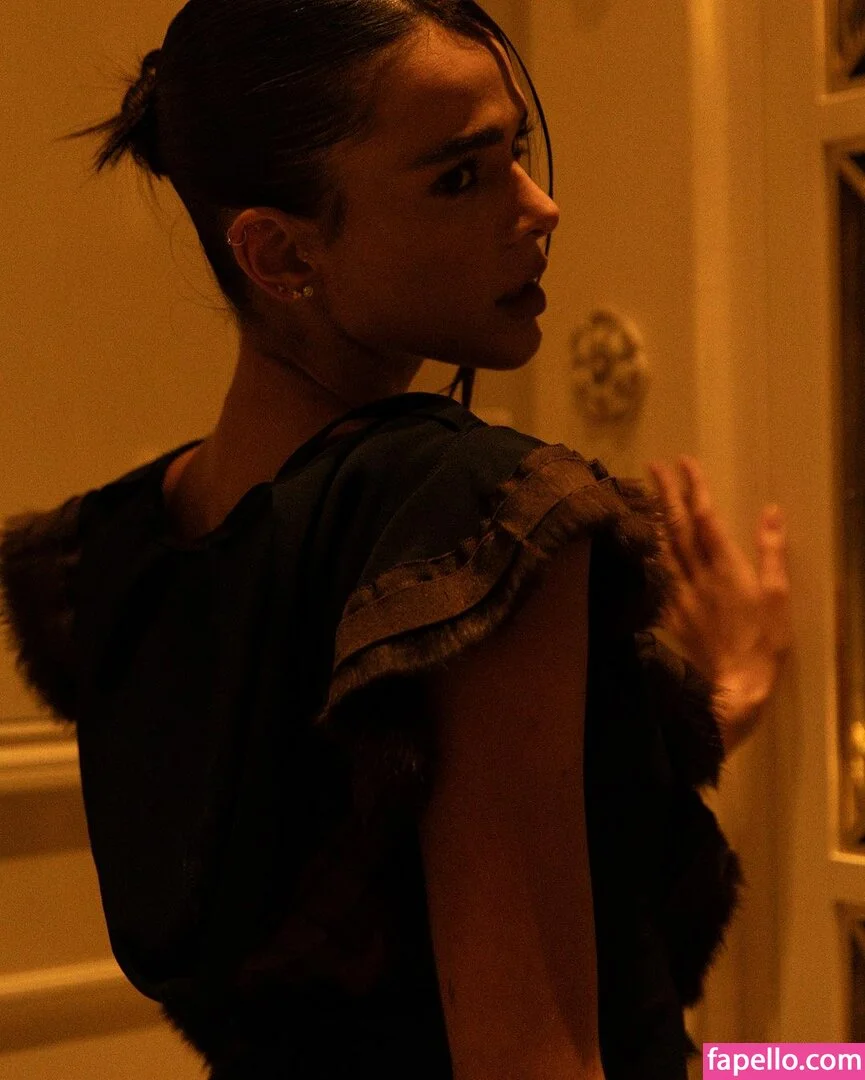 Bruna Marquezine Onlyfans Photo Gallery 