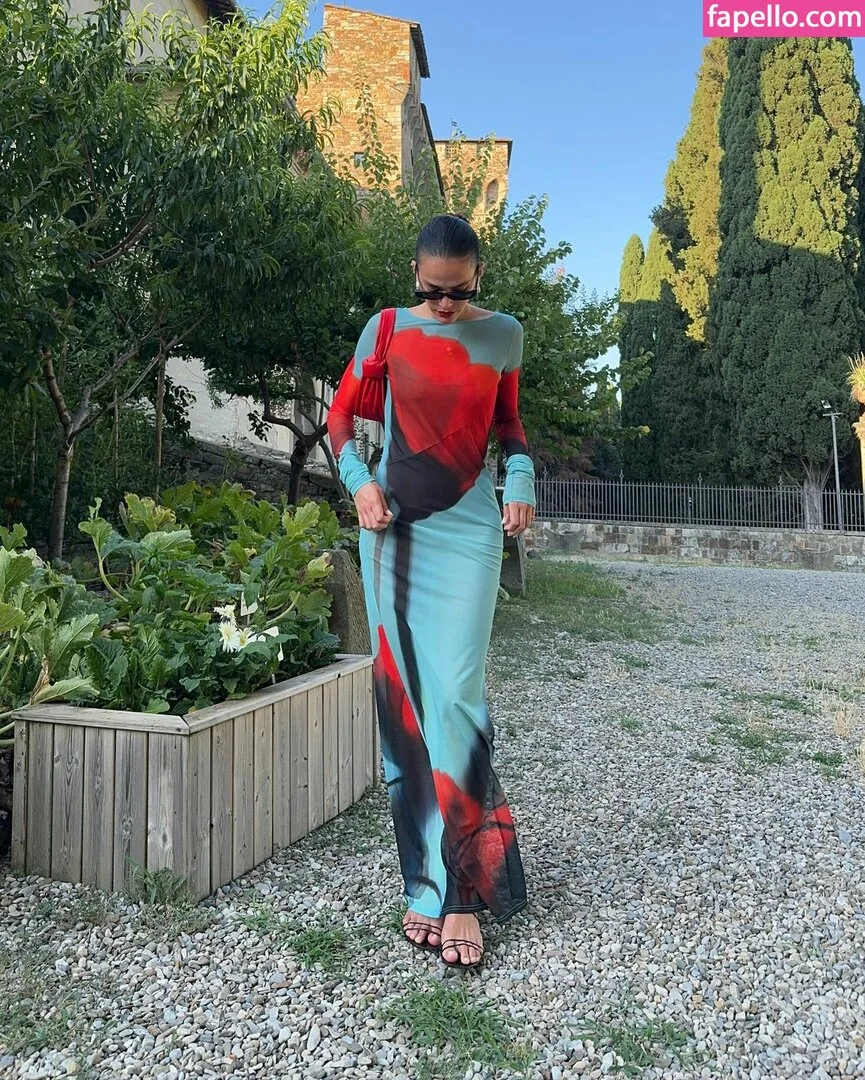 Bruna Marquezine Onlyfans Photo Gallery 