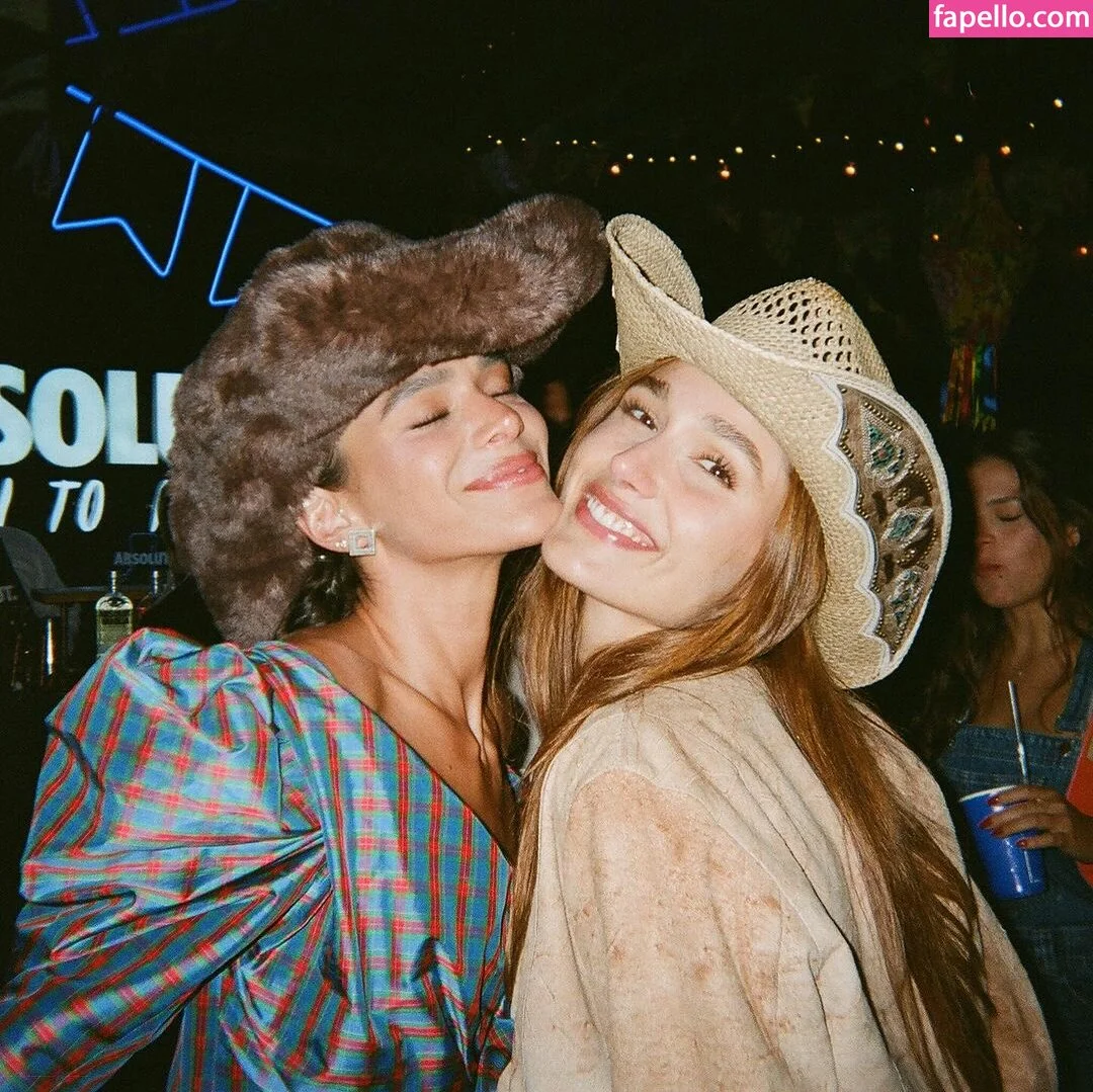 Bruna Marquezine Onlyfans Photo Gallery 