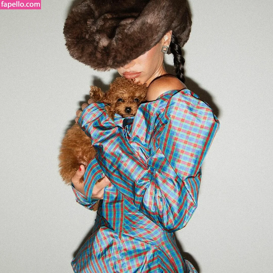 Bruna Marquezine Onlyfans Photo Gallery 