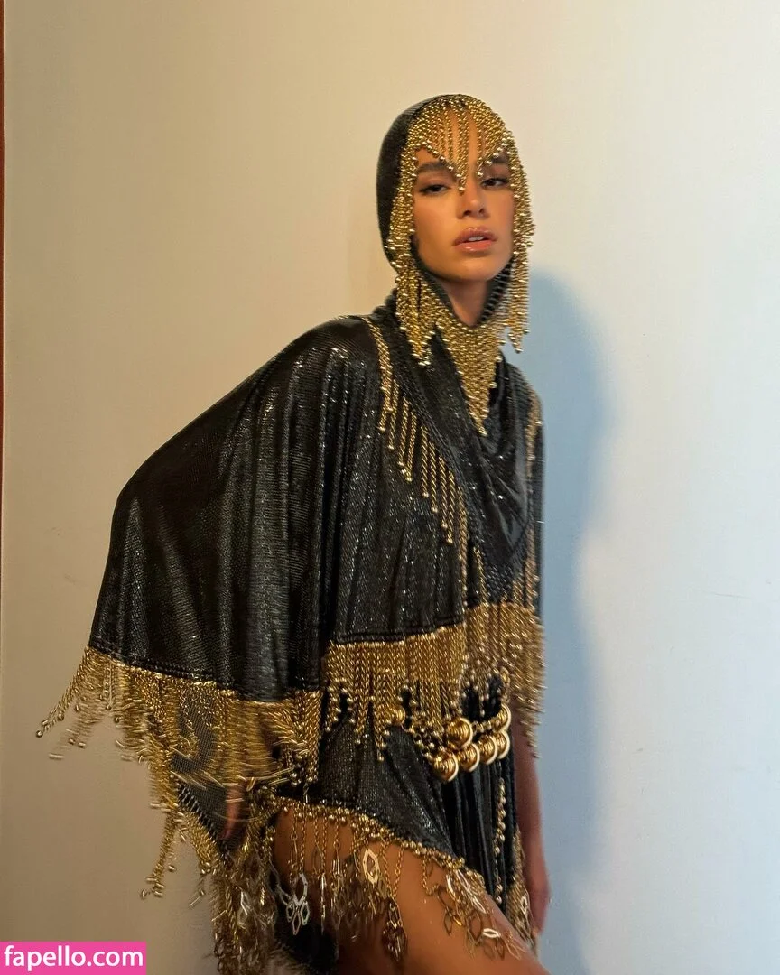 Bruna Marquezine Onlyfans Photo Gallery 