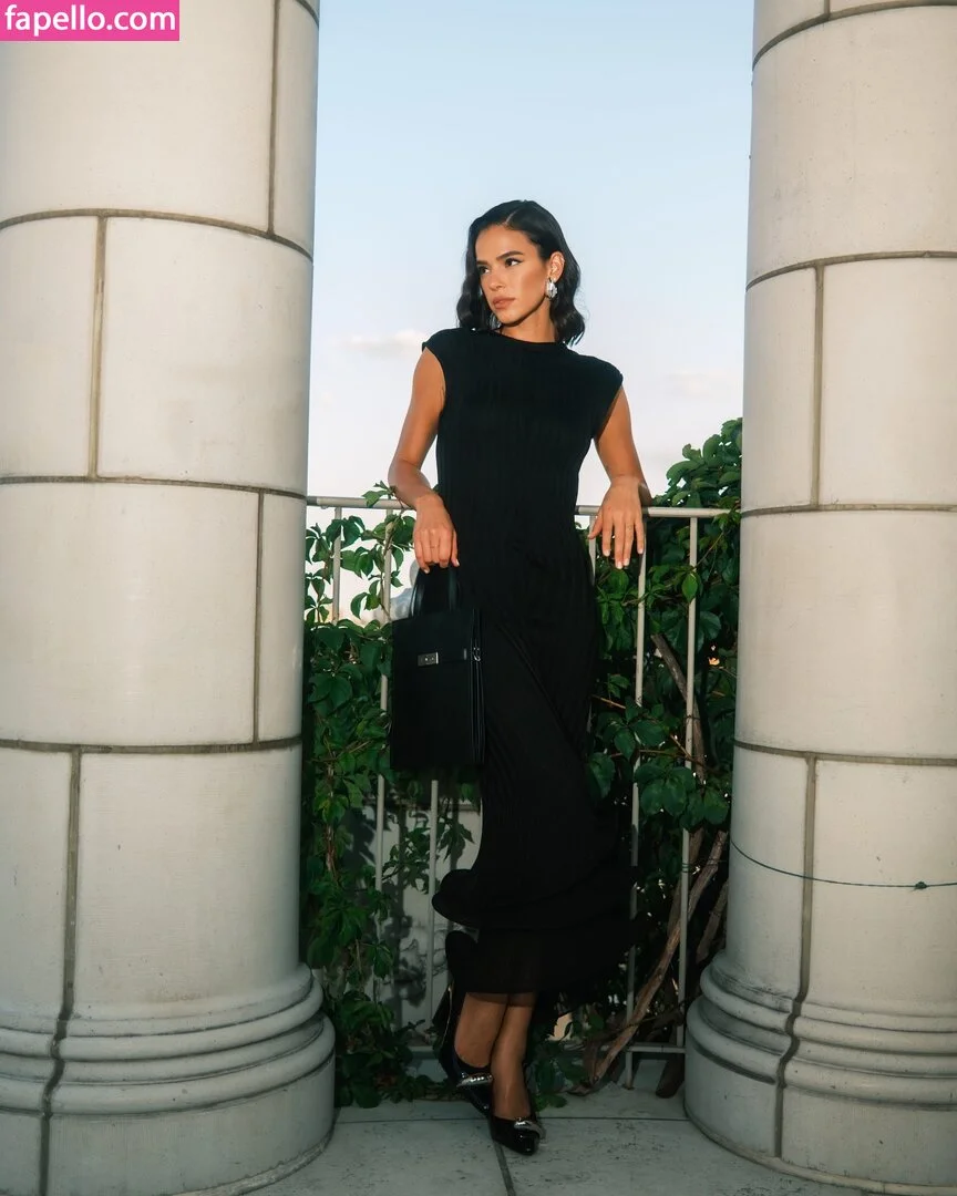 Bruna Marquezine Onlyfans Photo Gallery 