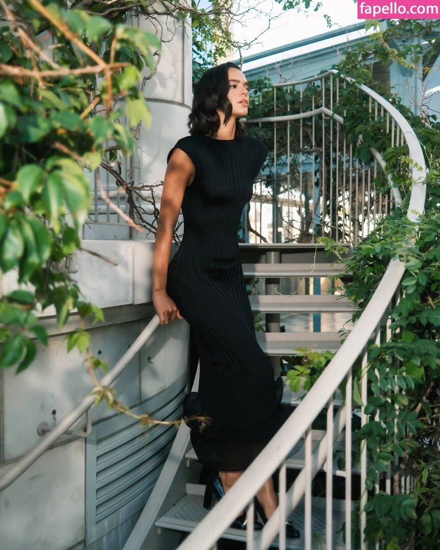 Bruna Marquezine Onlyfans Photo Gallery 