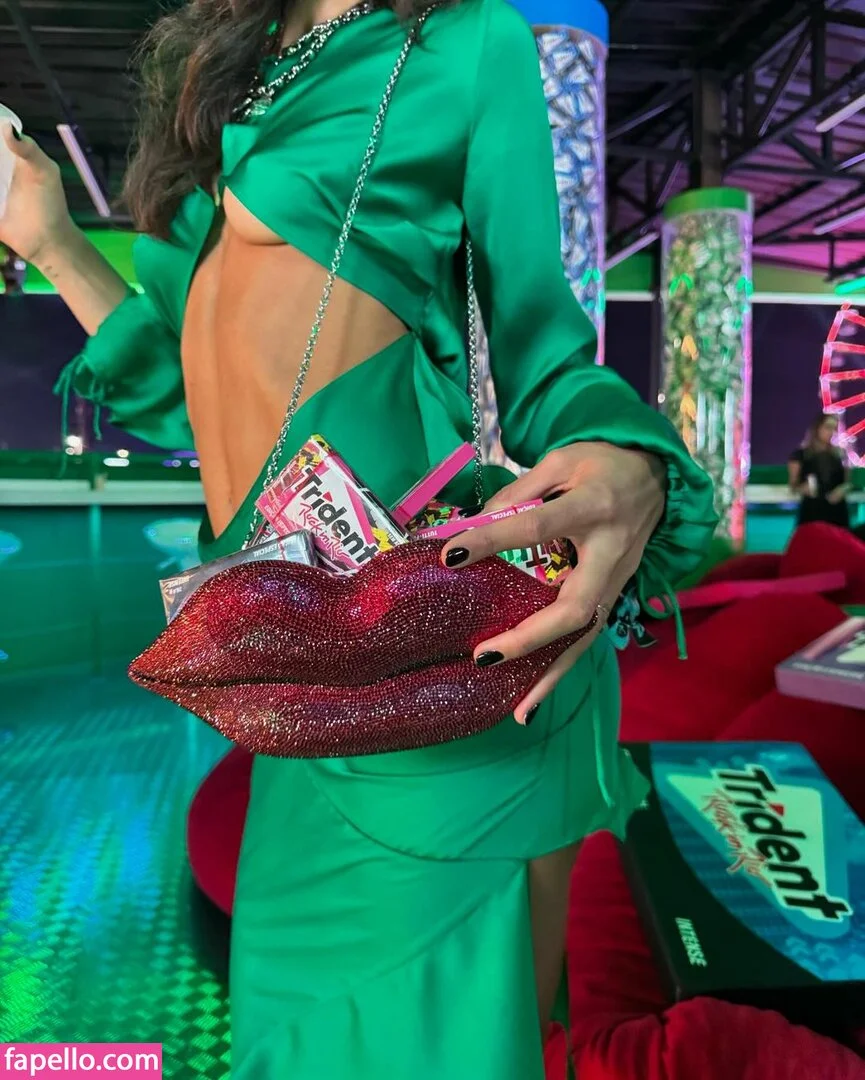 Bruna Marquezine Onlyfans Photo Gallery 