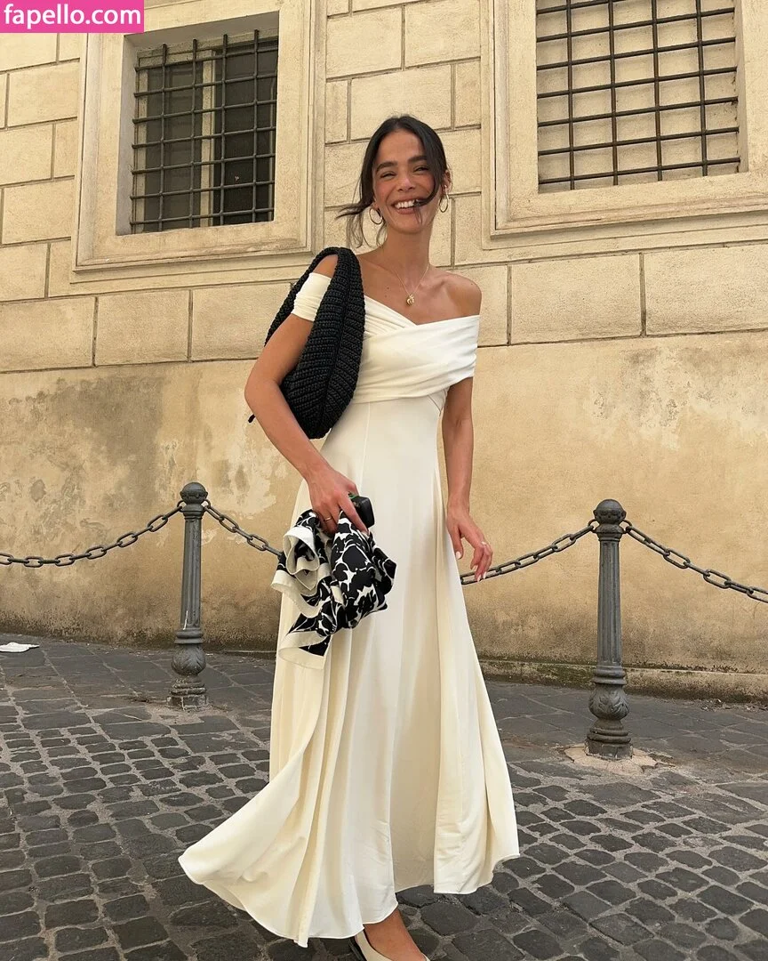 Bruna Marquezine Onlyfans Photo Gallery 