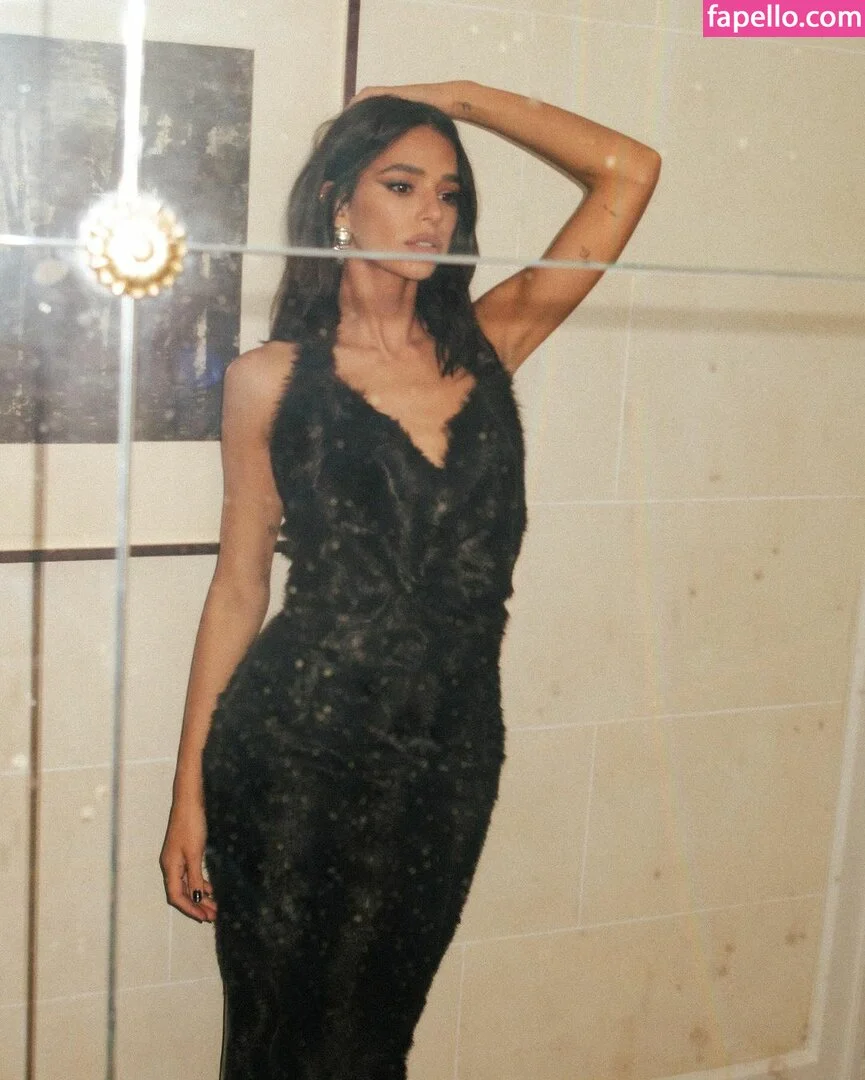 Bruna Marquezine Onlyfans Photo Gallery 