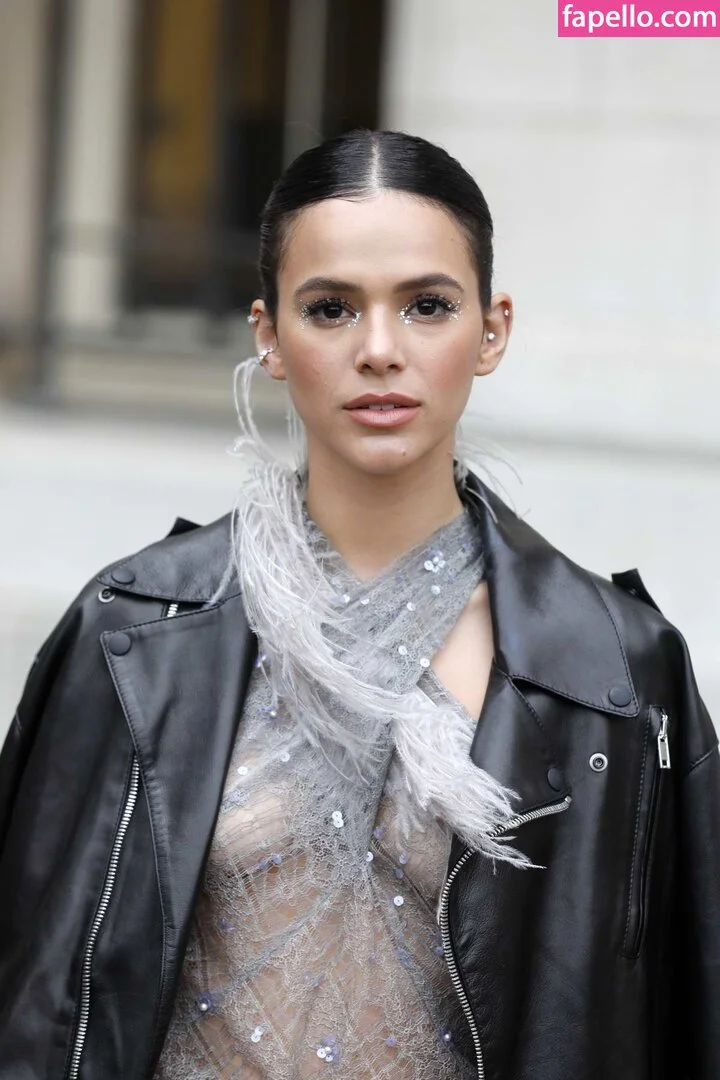 Bruna Marquezine Onlyfans Photo Gallery 