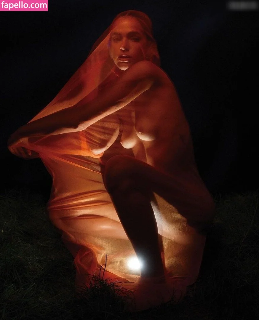 Bruna Marquezine Onlyfans Photo Gallery 