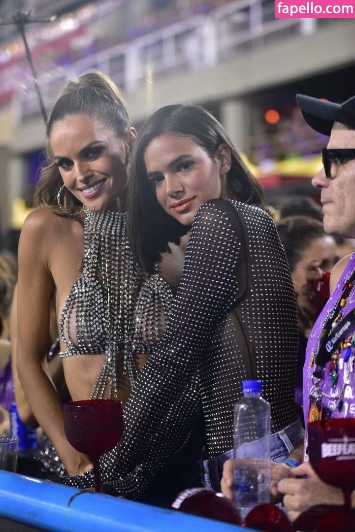 Bruna Marquezine Onlyfans Photo Gallery 