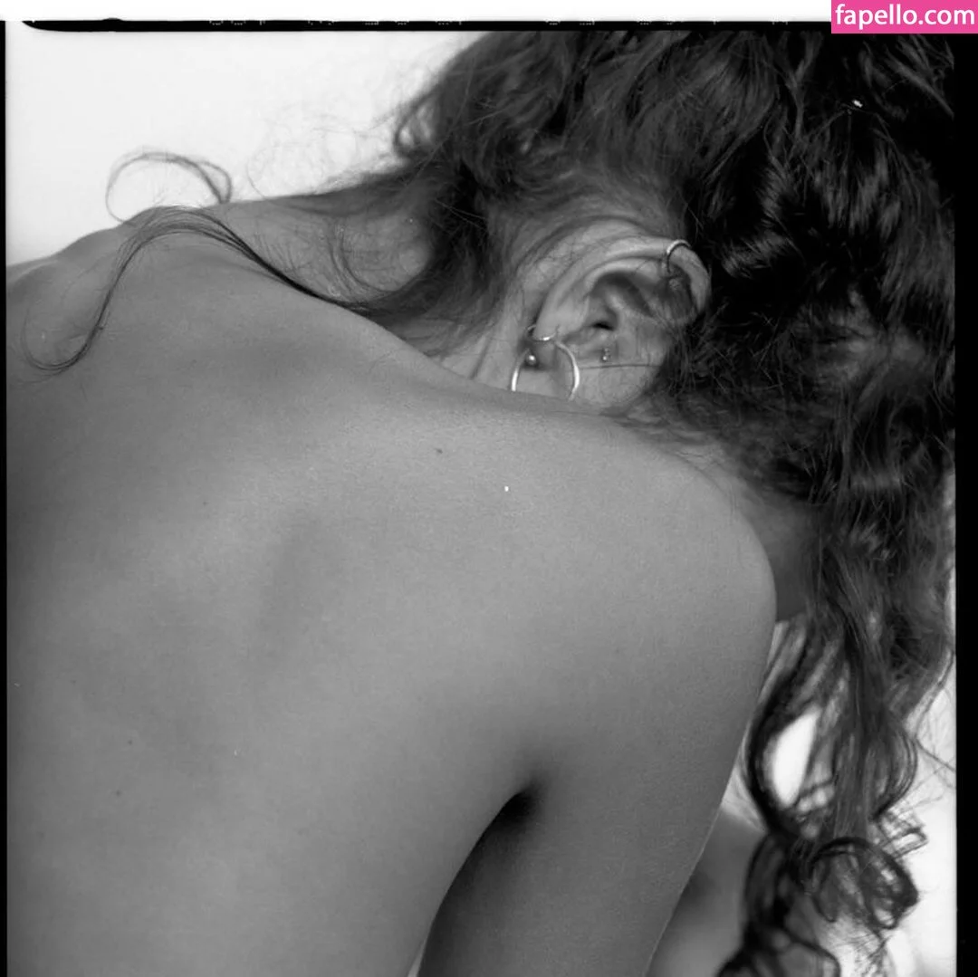 Bruna Marquezine Onlyfans Photo Gallery 