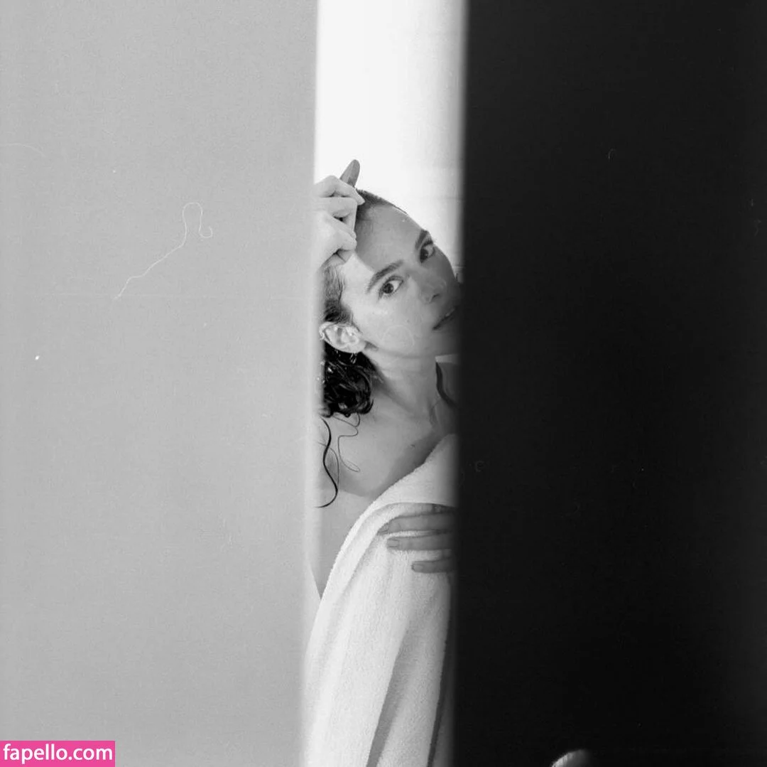 Bruna Marquezine Onlyfans Photo Gallery 