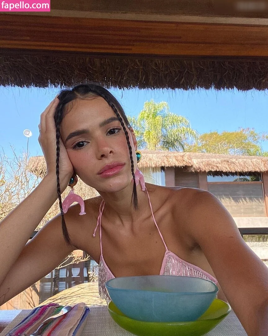 Bruna Marquezine Onlyfans Photo Gallery 
