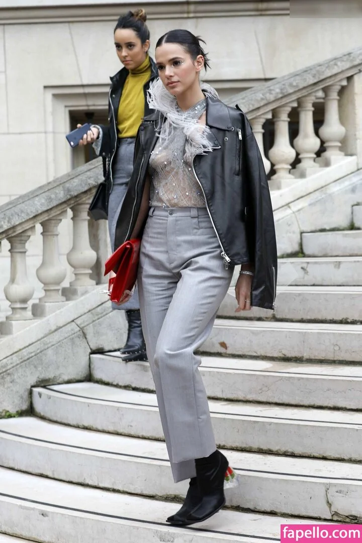 Bruna Marquezine Onlyfans Photo Gallery 