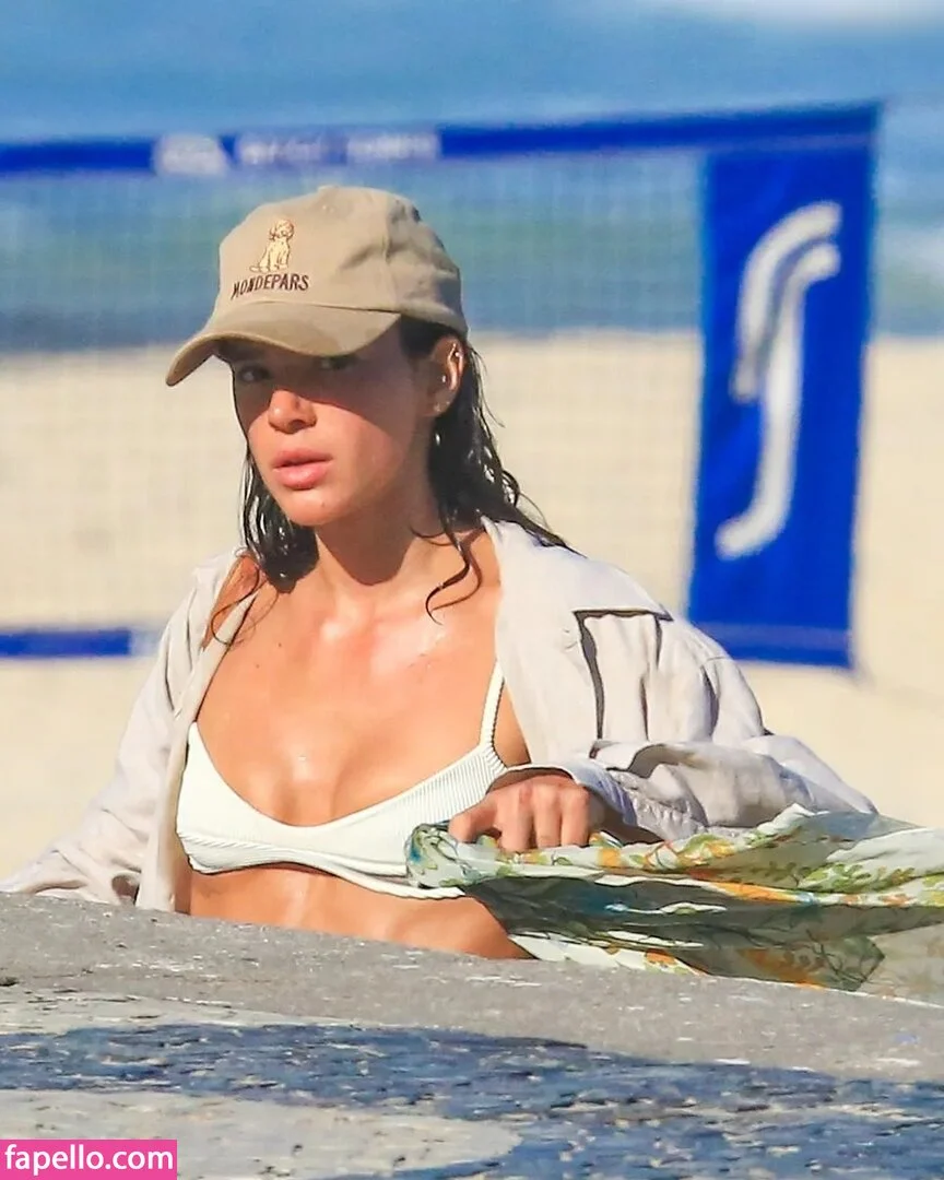 Bruna Marquezine Onlyfans Photo Gallery 