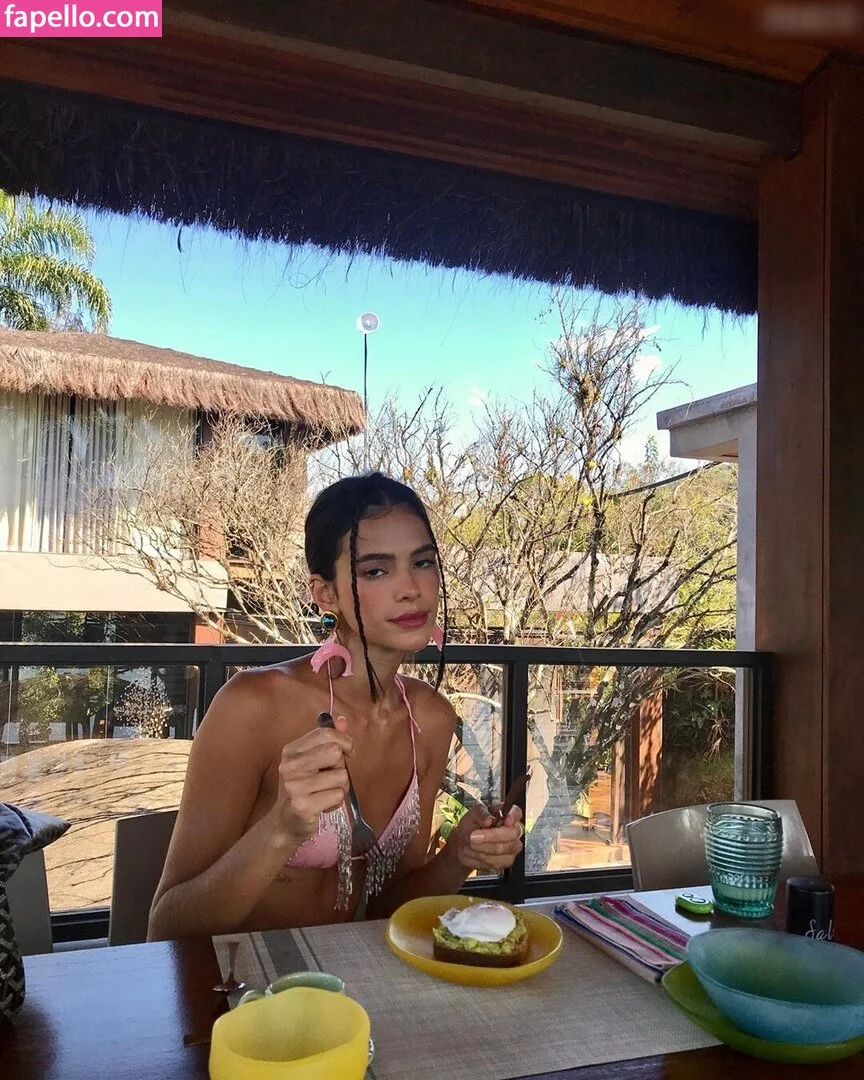Bruna Marquezine Onlyfans Photo Gallery 