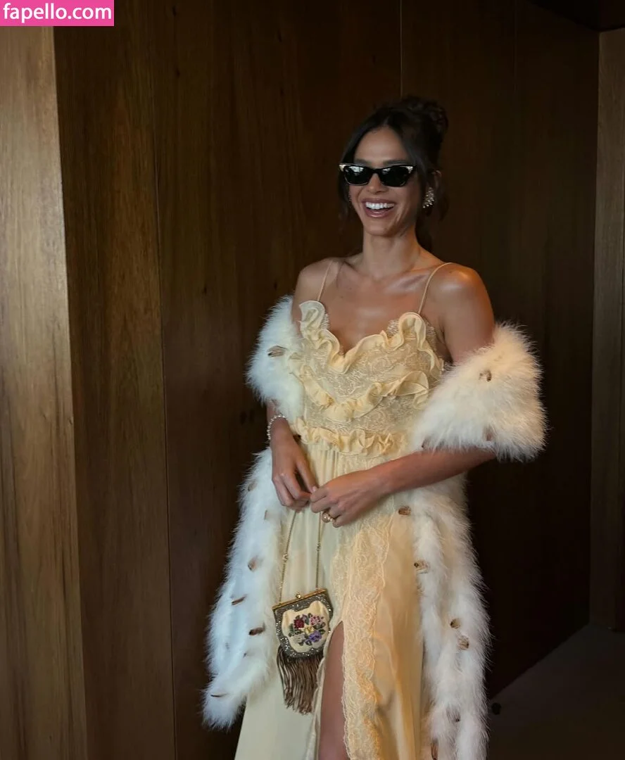 Bruna Marquezine Onlyfans Photo Gallery 